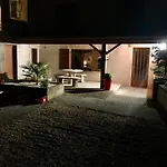 Spacieux 110m2 Avec Terrasse Privative Beauregard-Vendon