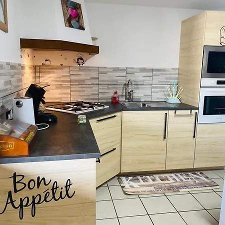 Spacieux 110m2 Avec Terrasse Privative דירה *